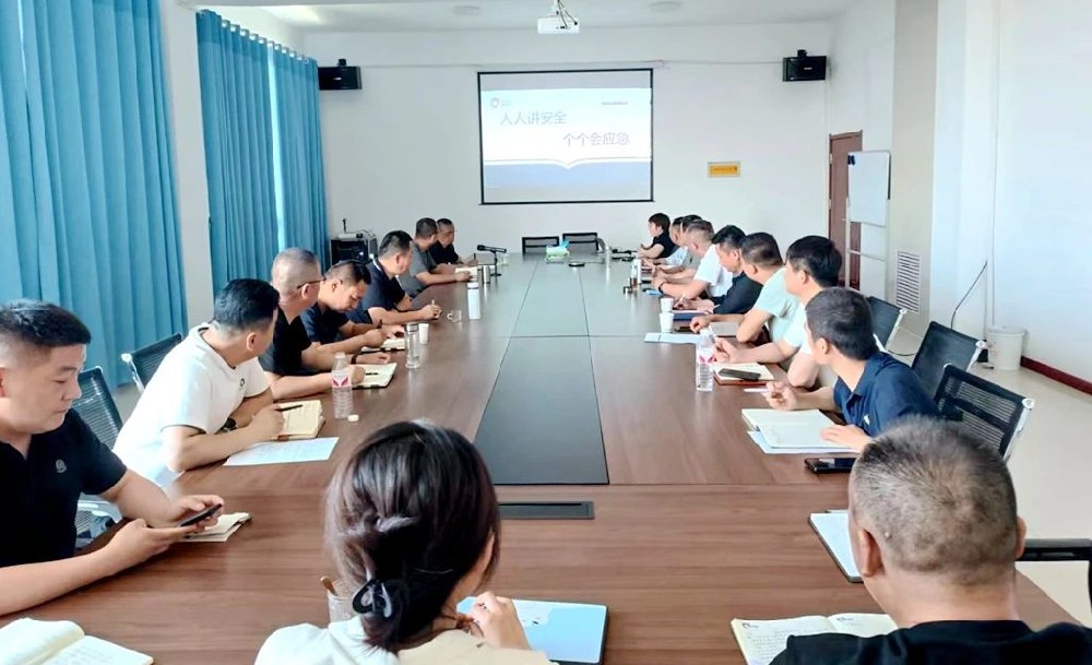 甘肅前進集團牧業(yè)單元組織開展“人人講安全、個個會應急”培訓